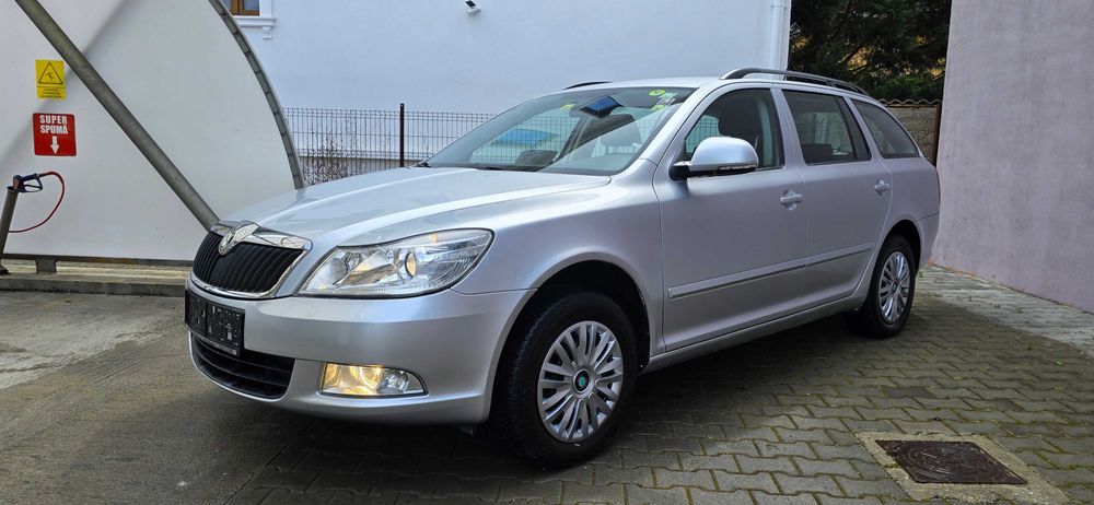 Rate Cash Skoda Octavia Facelift 2009 clima 1900 cm3 diesel