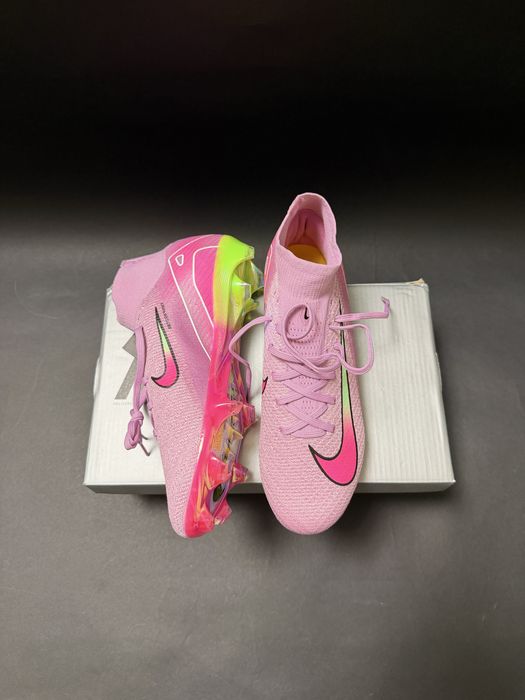 Vand ghete de fotbal