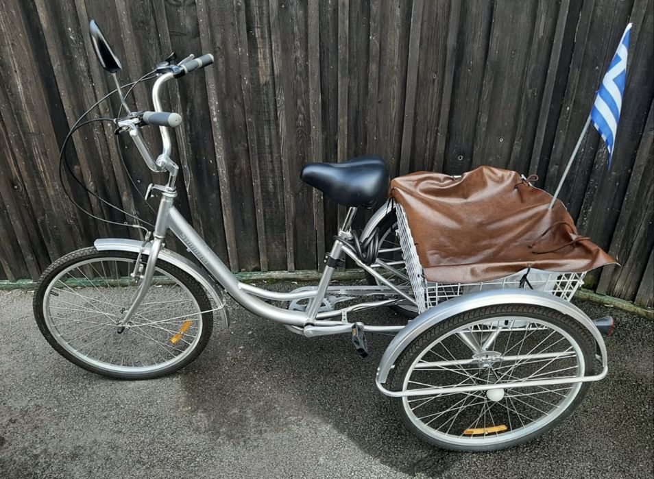 Tricicletă adult 3 roţi cu Shimano 9 viteze – stare excelentă