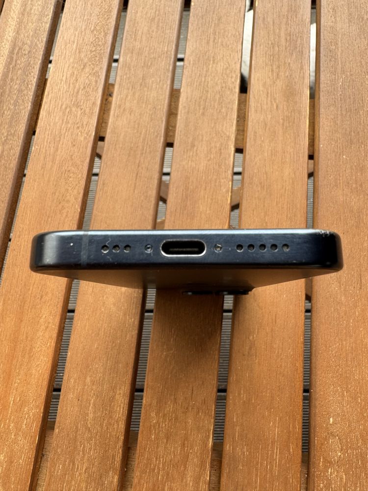 Перфектен! iPhone 15 Pro 128GB Blue Titanium Esim