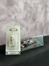 Macheta Formula 1 Lewis Hamilton + Figurina 1/43