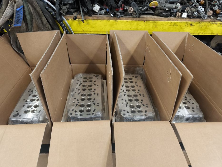 Chiuloasa nissan pathfinder navara pathfinder chiulasa-motor 2.5 3.0