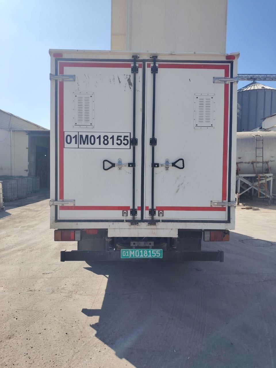 Isuzu nqr71pl 8 ton