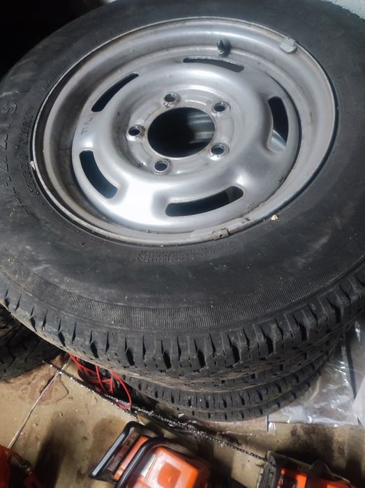 Джипови гуми за Кия Спортидж 15 "