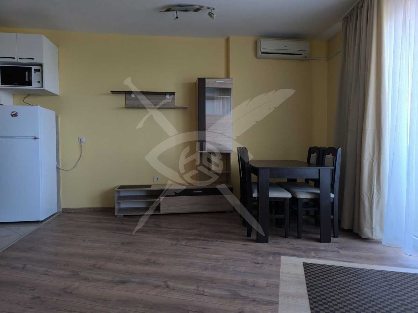 Тристаен апартамент в жк. Студентски град № 175826