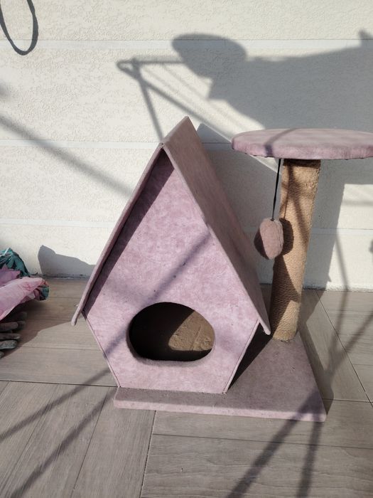 Продам домик кошки