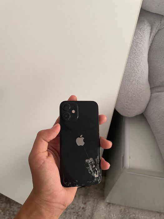 Продам Айфон 12 мини 128gb