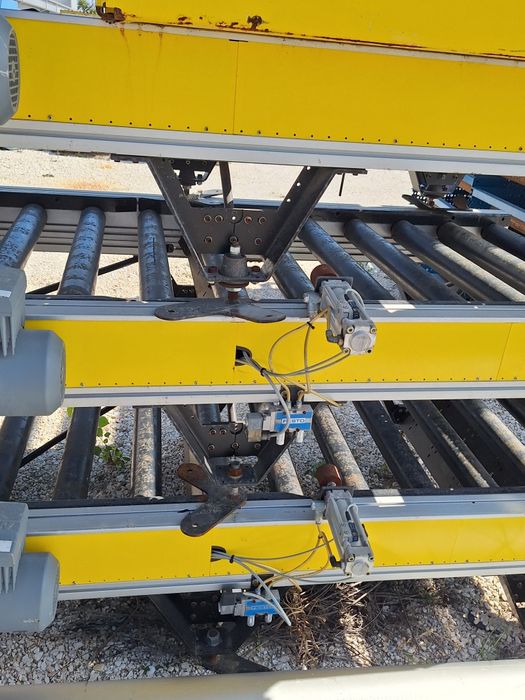 Ролкови палетни транспортьори