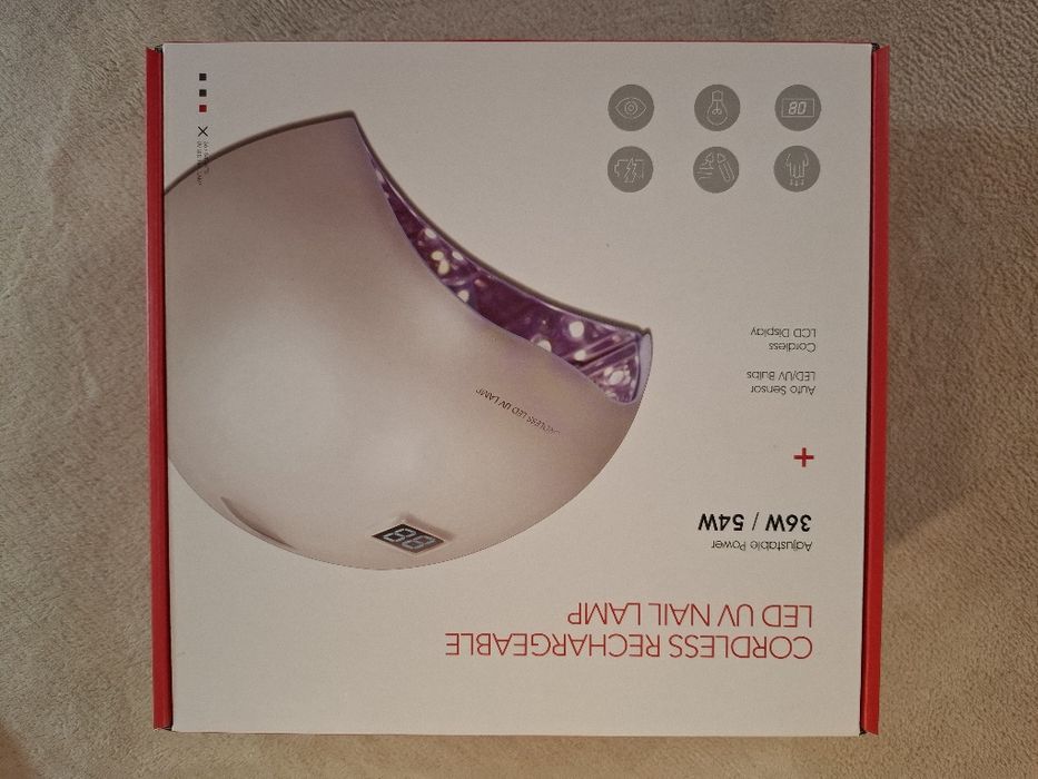 Професионален сет за маникюр-електрическа пила,лампа,прахоуловител