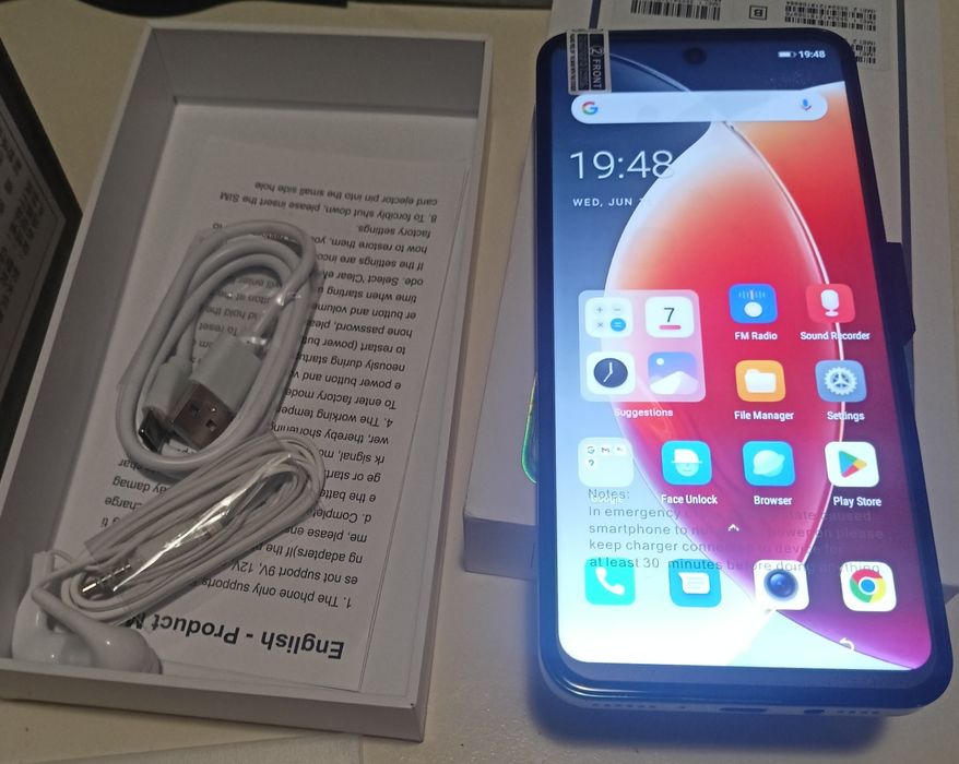 Ново!!! Смартфон Acro 77 6.5 inch