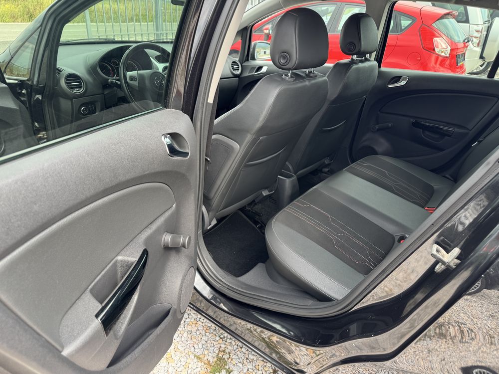 Opel Corsa 1.2 газ-бензин