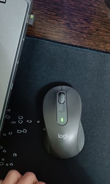 Продается мышка беспроводная Logitech M650