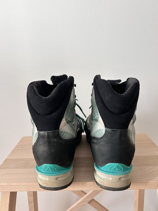 Bocanci de munte La Sportiva