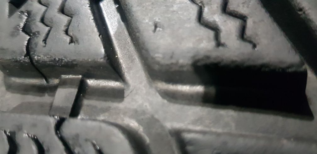 Anvelope 2x245 70 16 michelin iarna dot 17 mm 7