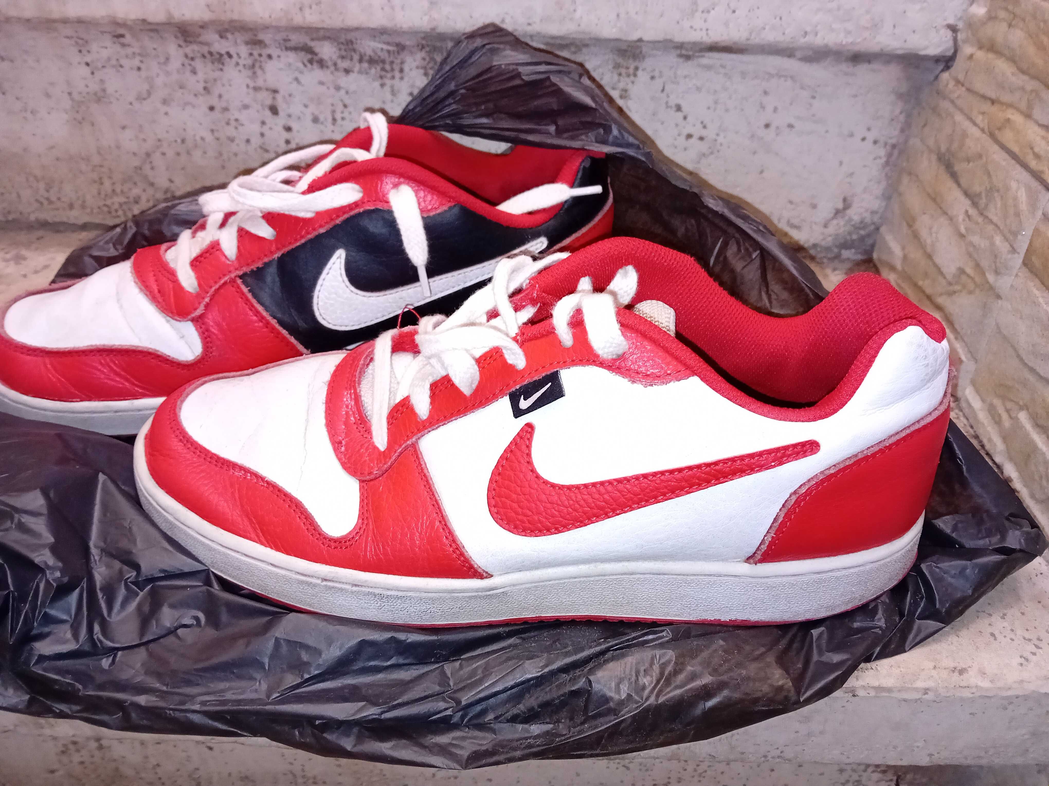 Оригинални Nike, made in Bangladesh. Естествена кожа.