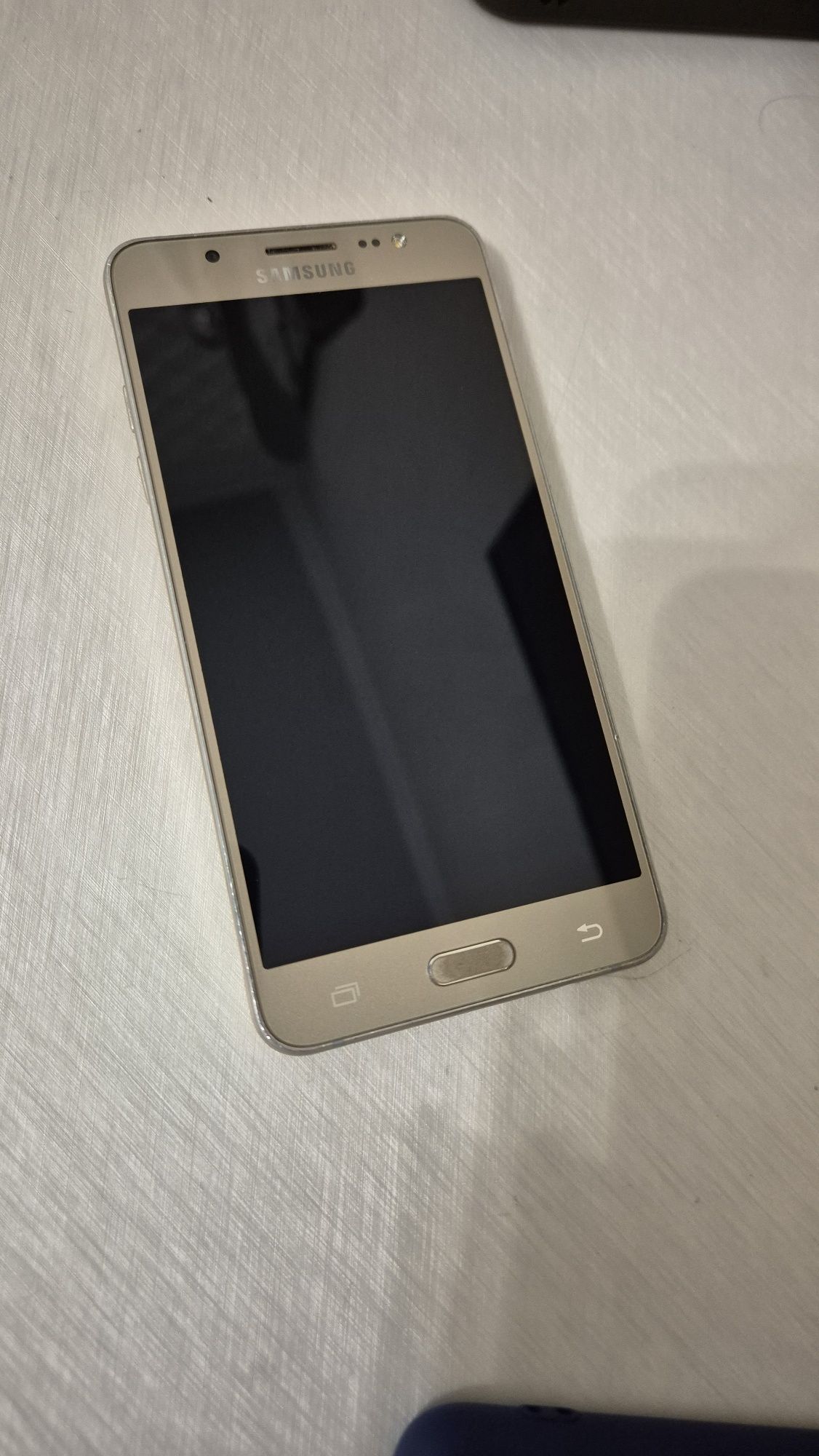 Samsung Galaxy J5