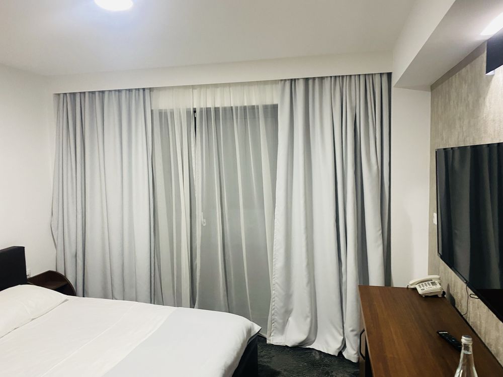 Perdele si draperii moderne gri deschis