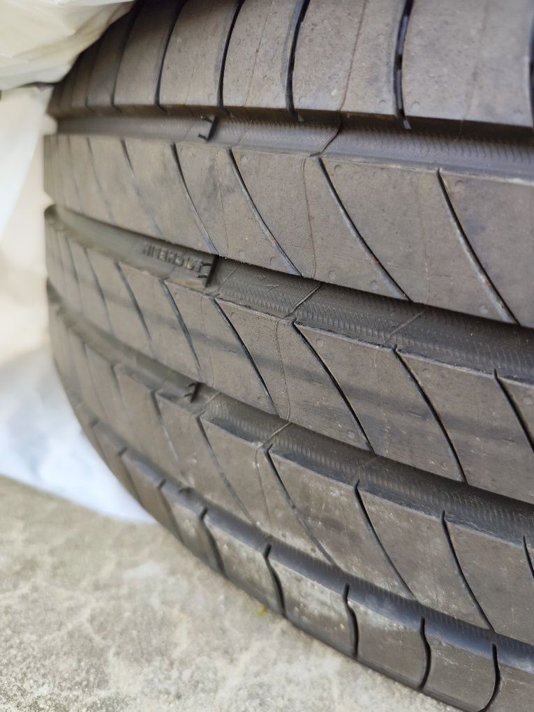 Чисто нови гуми Michelin primacy 235 45 20 Дот 3924 Топ