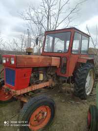 Tractor universal U 650
