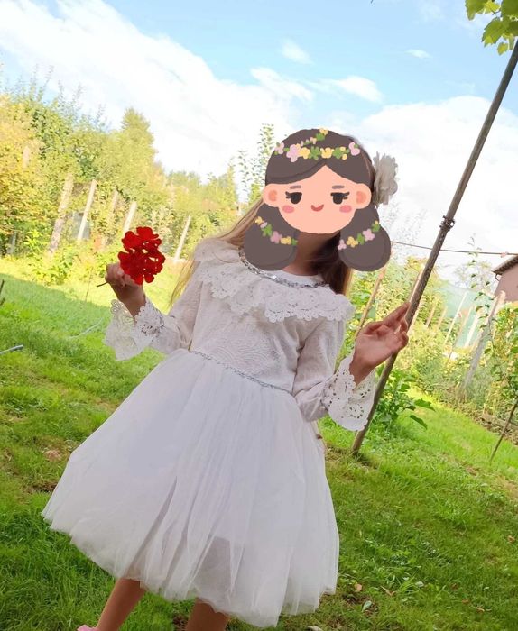 Rochie fetita, potrivita pentru vârsta de 4/5 ani