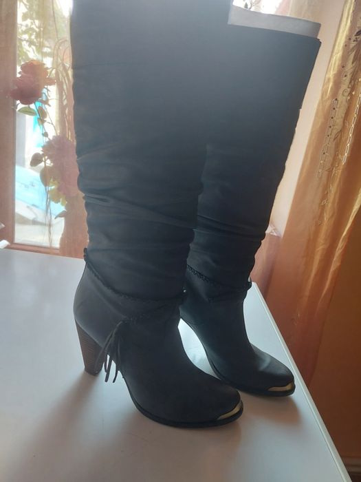 Vànd cizme damă de firma