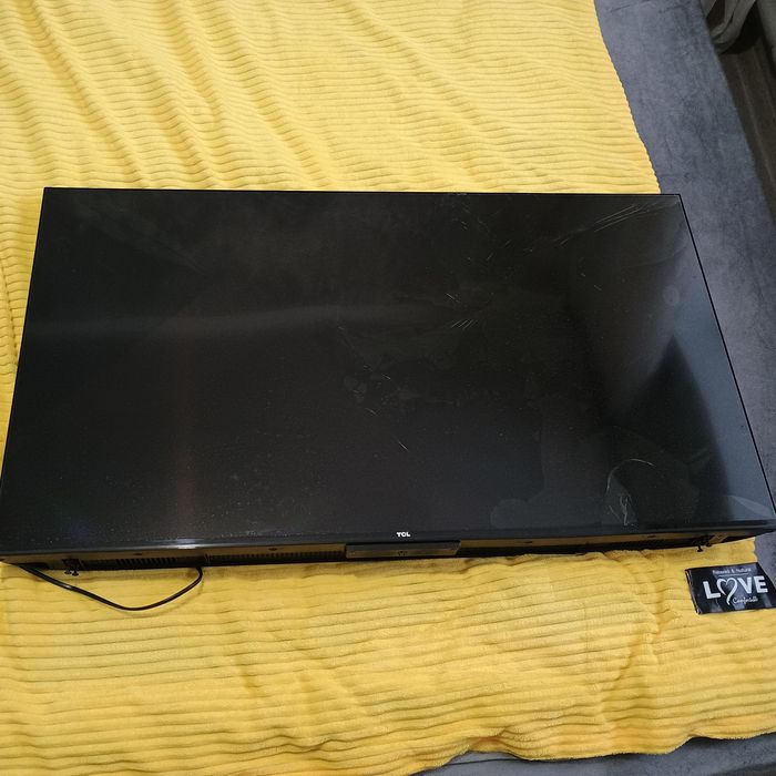 Телевизор TCL на запчасти