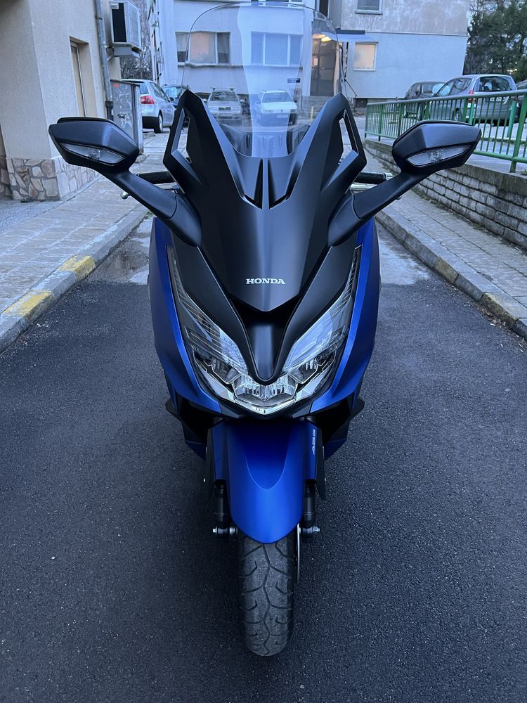 Honda Forza NSS 350 ABS на 2100 км в гаранция