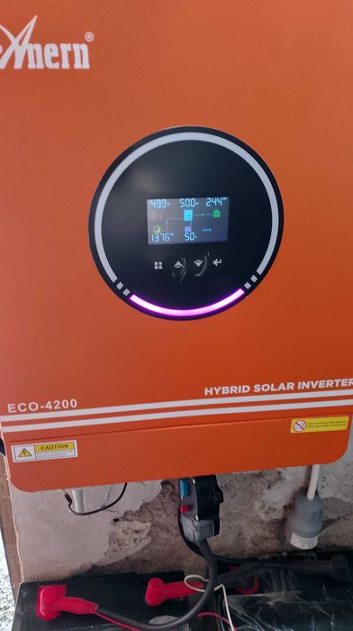 Sistem solar hybrid sau off grid 4.2kW cu LiFePo4 de 7.17kWh