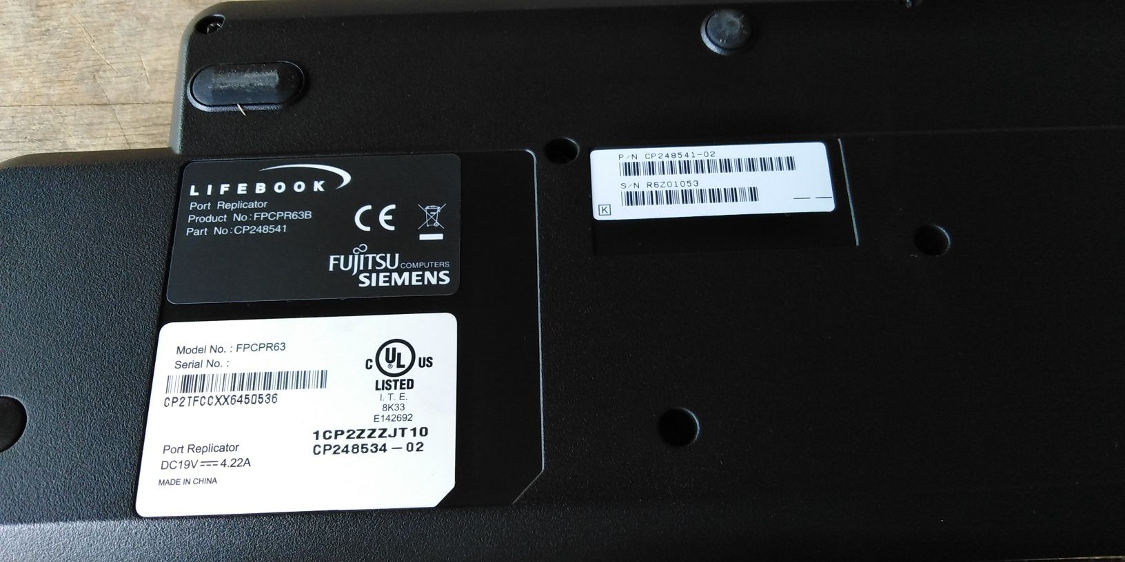 Multiplicator de port-uri pentru laptop