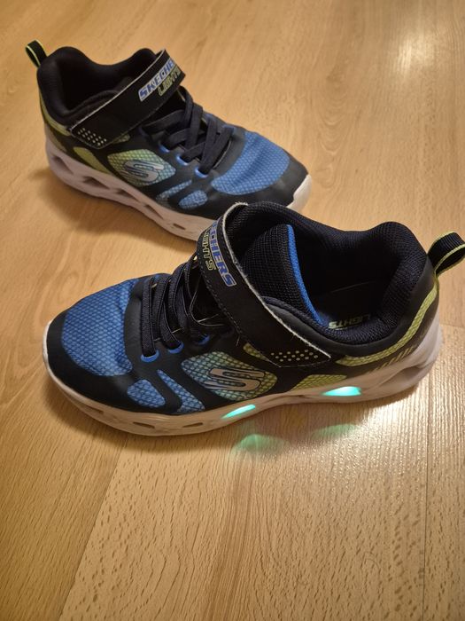 Skechers lights 37