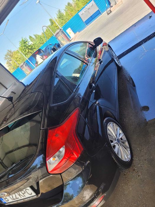 Vând urgent Ford Focus 1 în stare funcțională, an 2012!!!