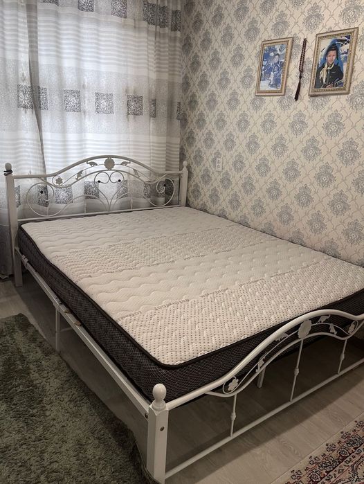 Продается двухспальная кровать