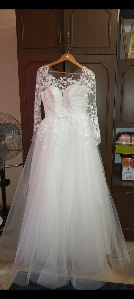 Свадебное платье от салона Айя в идеальном состоянии