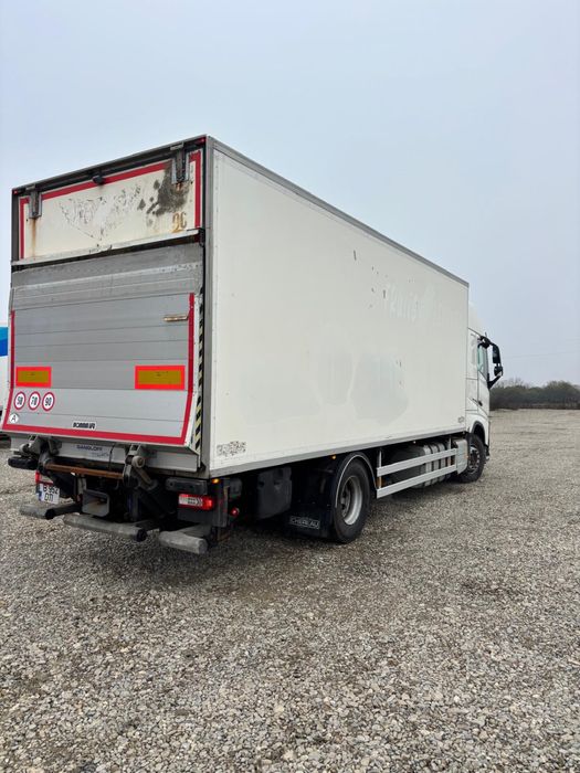 Volvo FH 460  Camion Frigorific  8,5 tone util