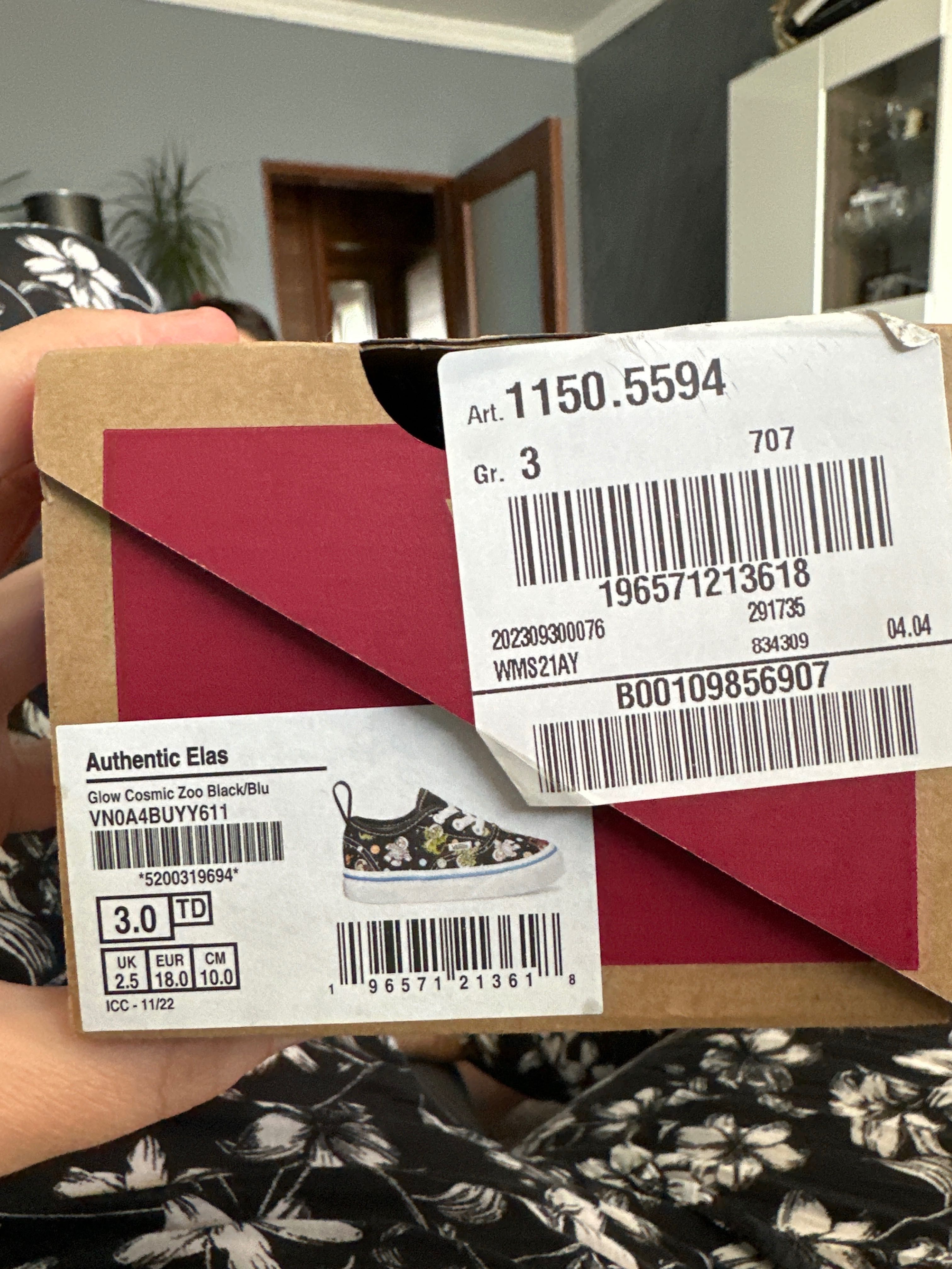 Бебешки кецове обувки оригинални Vans номер 18