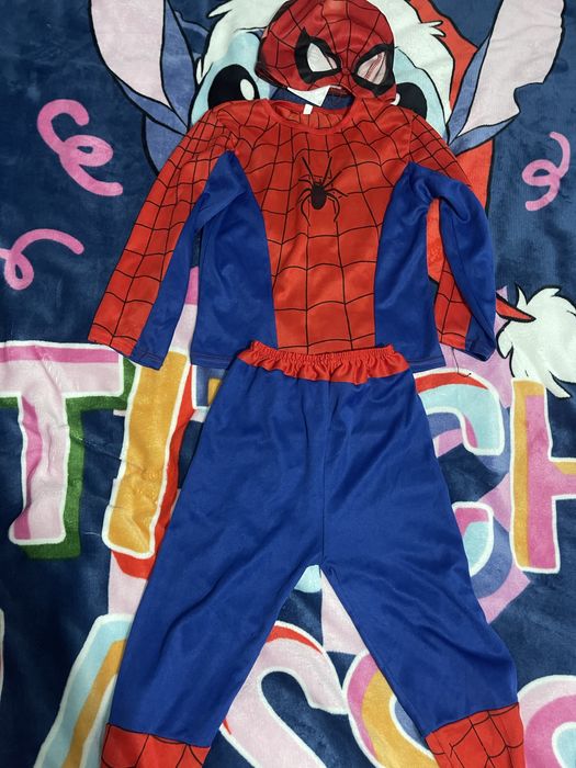 Costum spiderman sunati la nr afisat