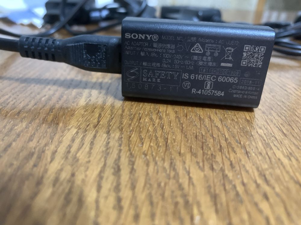 digital camera Canon / Sony / Panasonic / JVS / Casio