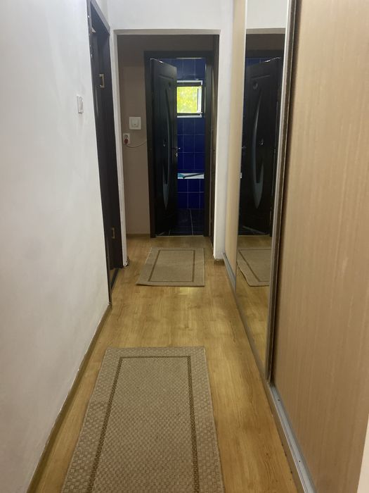 Inchiriez apartament cu 3 camere