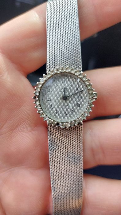Ceas art deco cu diamante