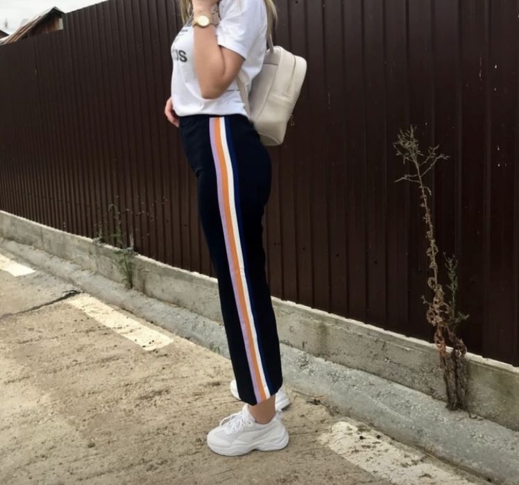 Pantaloni evazati 3/4 Zara