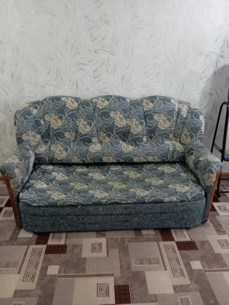 Продам диван раскладной