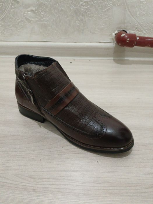 Продам батинки мужские натуральная кожа новый