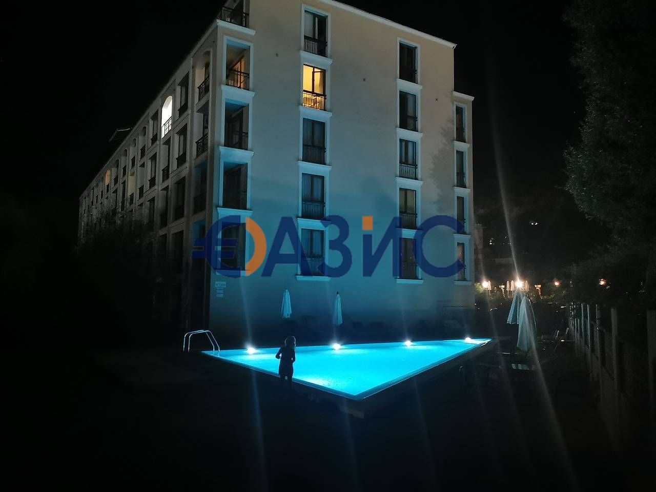 Продава се Двустаен апартамент в к.к. Елените - 58 кв.м за 957 €/кв.м - Снимка #13