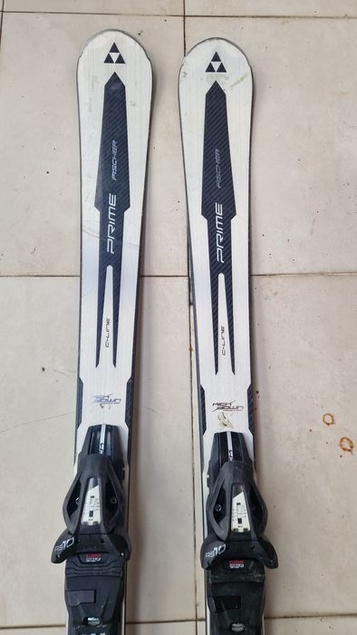 Дамски пистови ски Fischer 151 cm висок клас