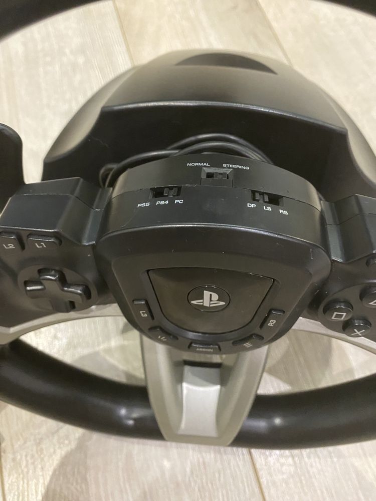 Волан HORI RACING WHEEL Playstation 4 5