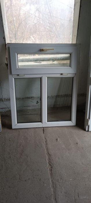 Продам пласт окна 120 х 80