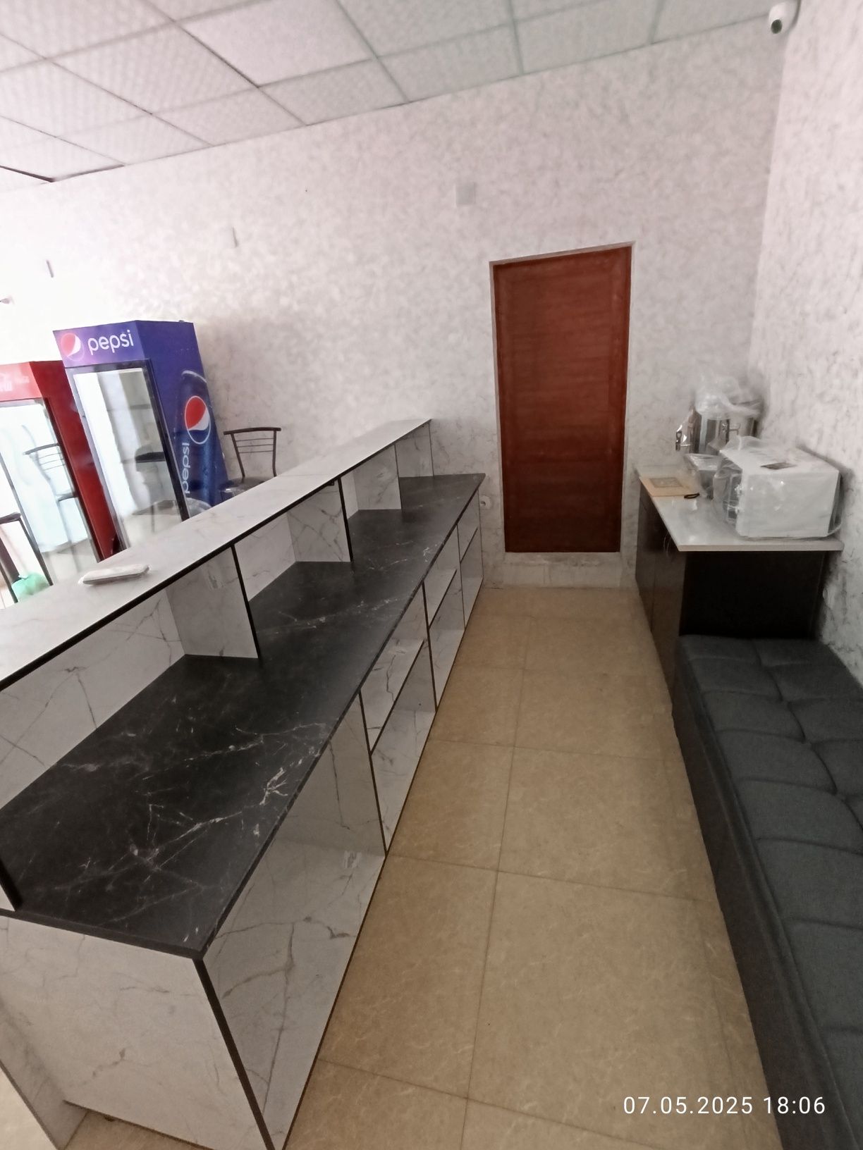 Барный стол для фастфуд срочно продам