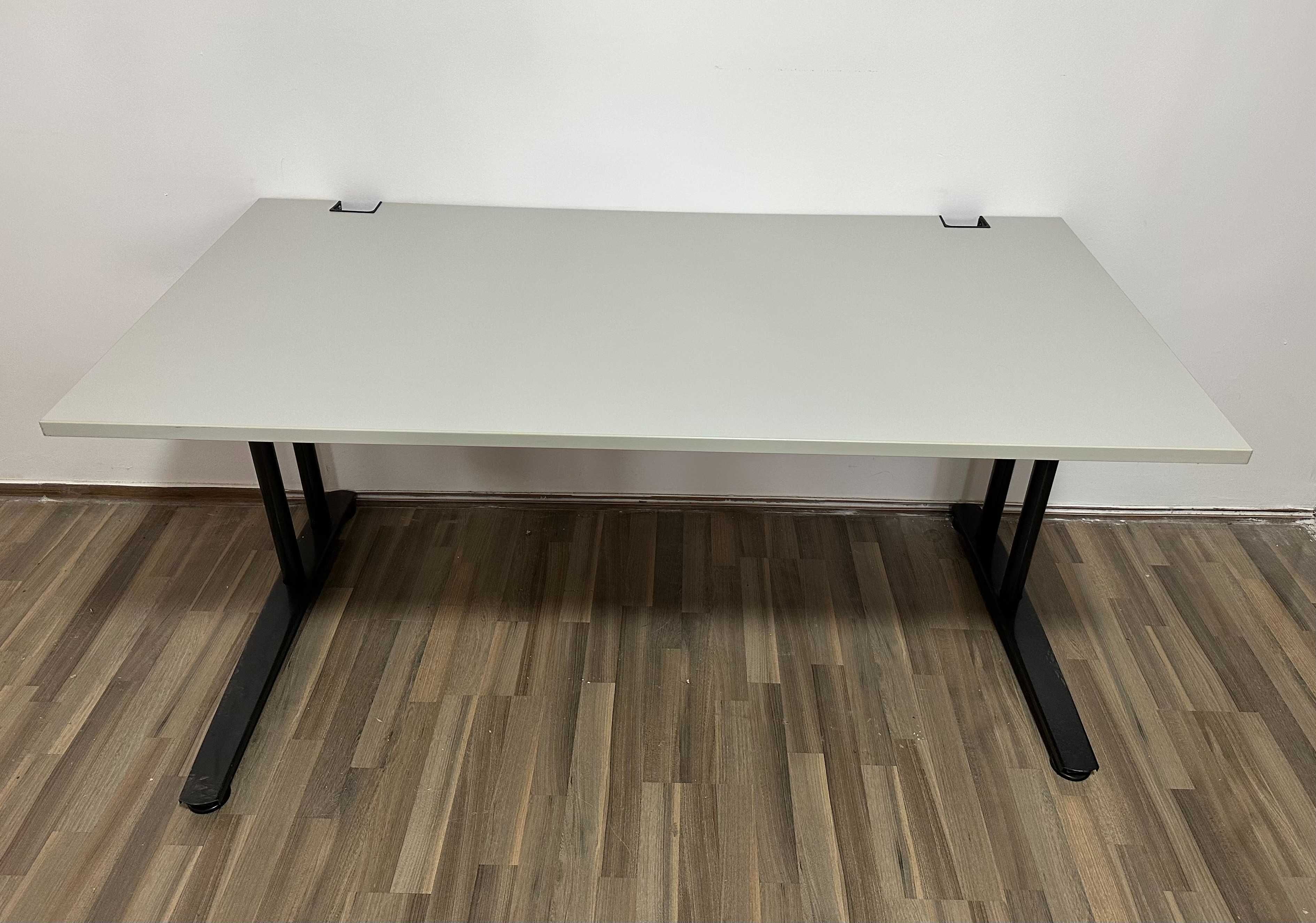2 buc Birou reglabil cu cadru metalic; Masa de lucru cu blat 180x80
