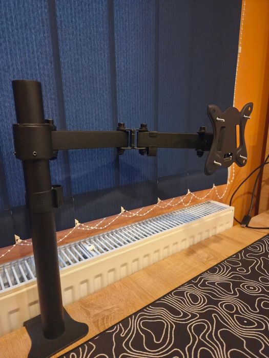 Vand Brat de Monitor