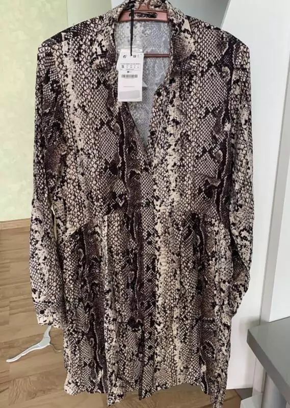 Платье от Zara .